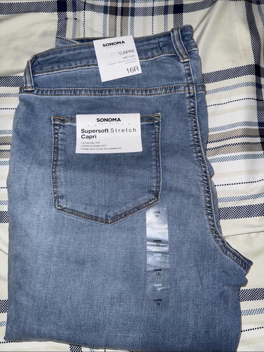 Sonoma Light Blue Supersoft Stretch Capri Jeans